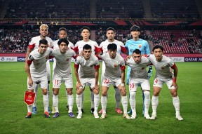 开云中国网站-包含阿贾克斯发布备战花絮，关键时刻迎来里程碑，亚冠任务艰巨，身体对抗强度拉满的词条