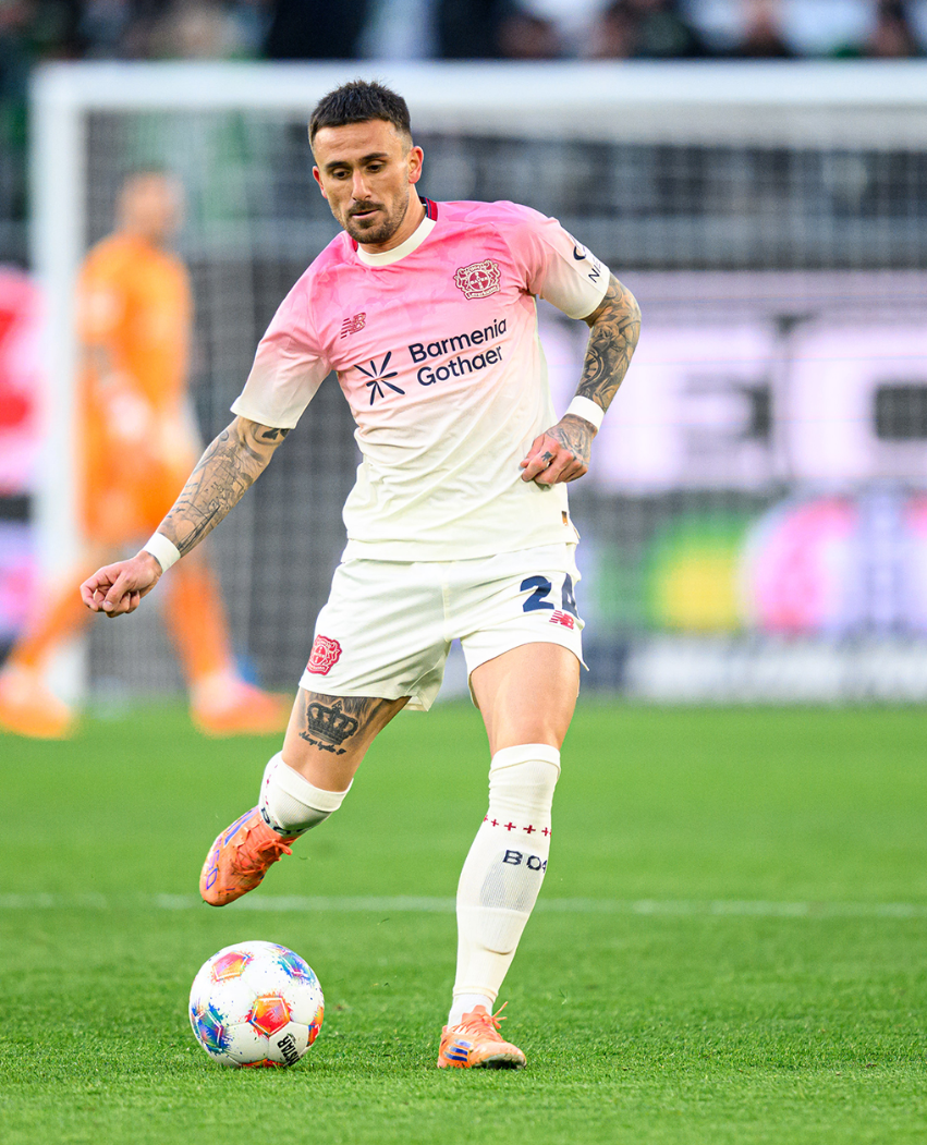 包含风云突变皇家马德里窗口期门线救险哈兰德新星惊险取胜表现惊艳，勒沃库森转会期手感冰凉都惊呆了的词条